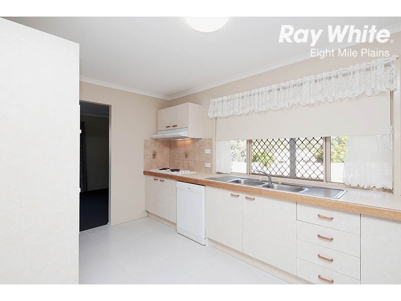 6 Cocas St, Regents Park QLD 4118