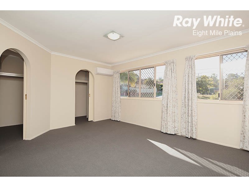 6 Cocas St, Regents Park QLD 4118