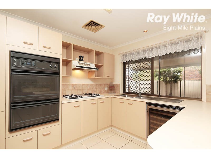 18 Kentlyn Street, Eight Mile Plains QLD 4113