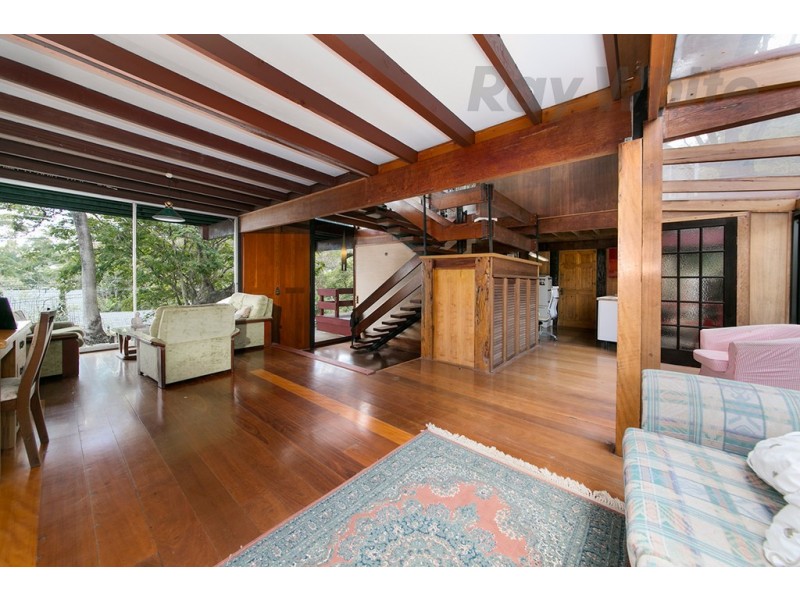 8 Odessa Street, Holland Park West QLD 4121