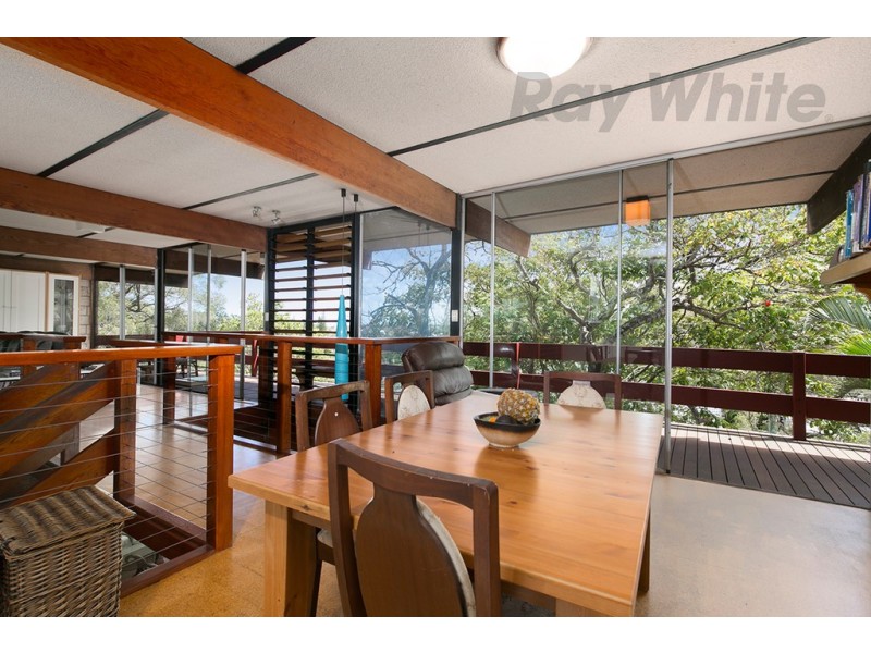 8 Odessa Street, Holland Park West QLD 4121