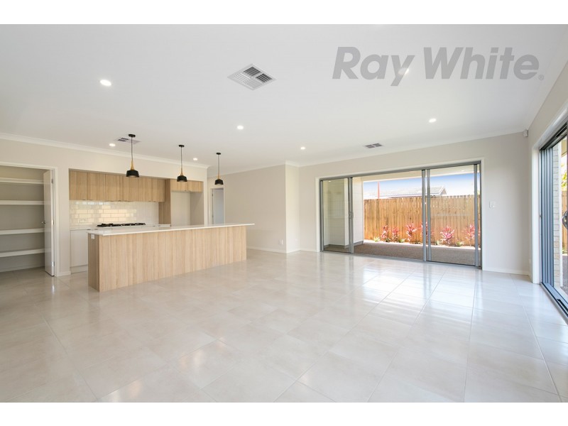 12 Petrina Street, Eight Mile Plains QLD 4113