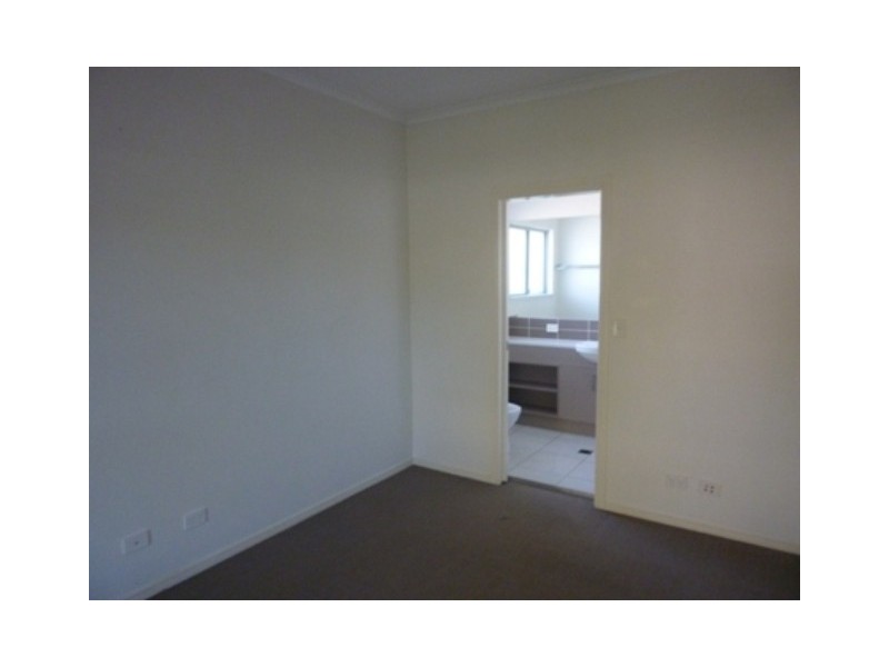 2/59 Adelaide Street, Carina QLD 4152
