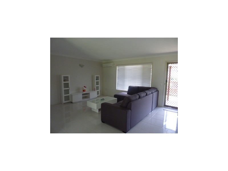 8A Amanda Street, Rochedale South QLD 4123