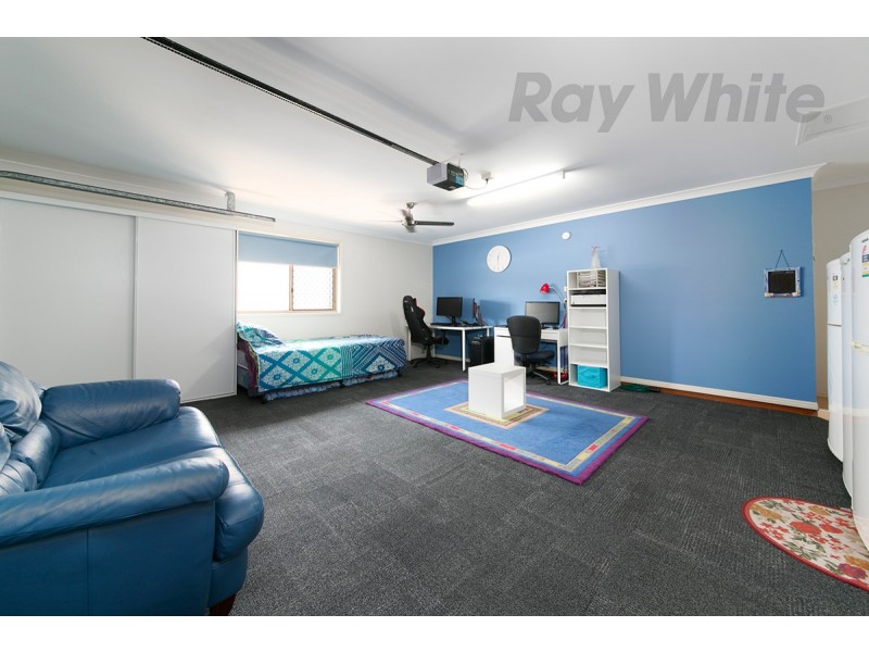 7 Yellowstone Place, Parkinson QLD 4115