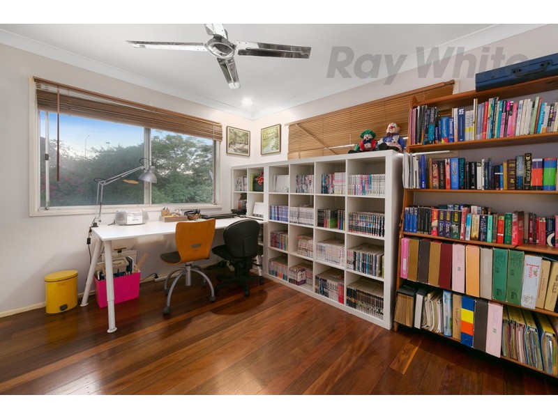 54 Portulaca Street, Macgregor QLD 4109