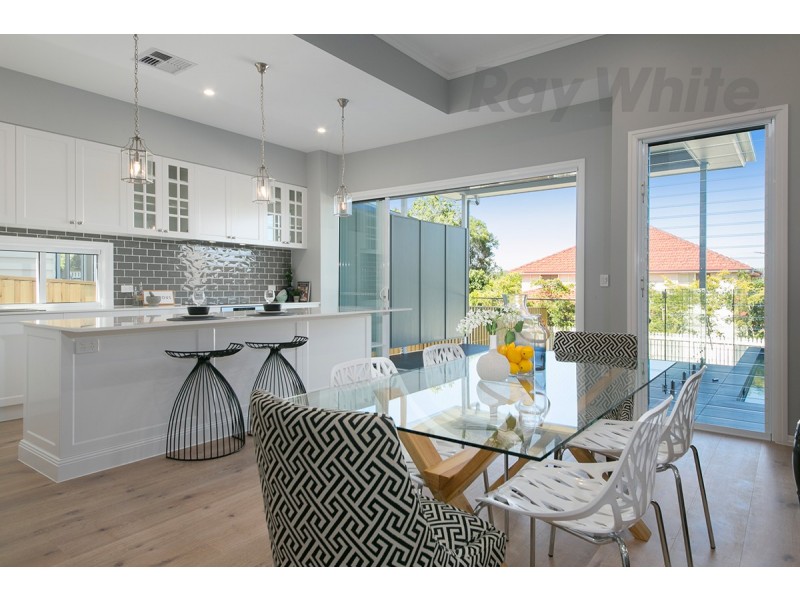 7 Wills Street, Coorparoo QLD 4151