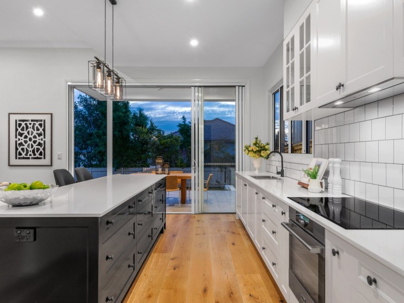 7A Wills Street, Coorparoo QLD 4151