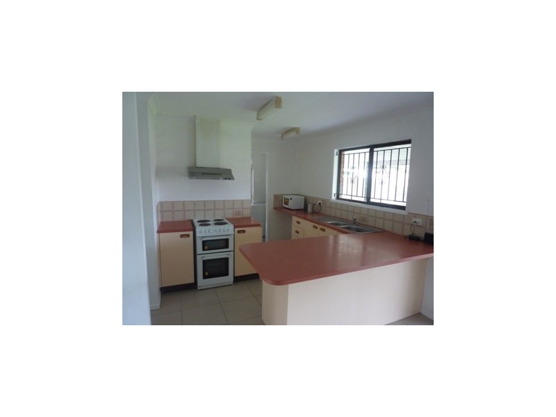 11 Pumice Street, Eight Mile Plains QLD 4113