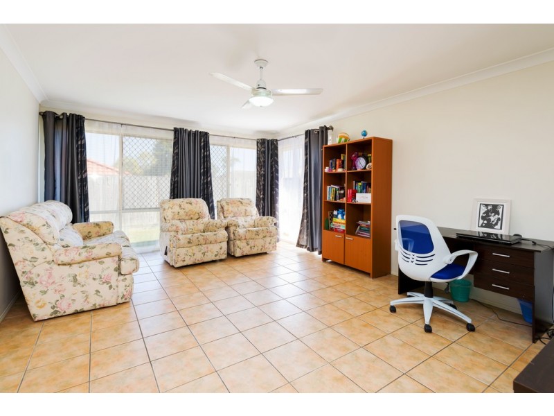 6 Mount Daguilar Crescent, Algester QLD 4115