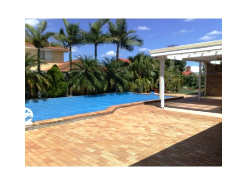 9 Truman Court, Stretton QLD 4116