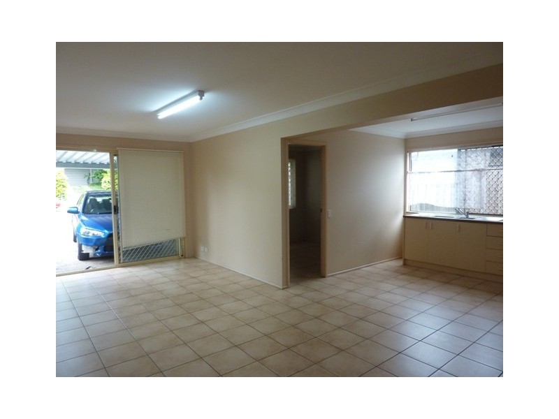 90 London Street, Eight Mile Plains QLD 4113