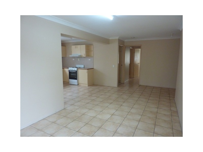 90 London Street, Eight Mile Plains QLD 4113