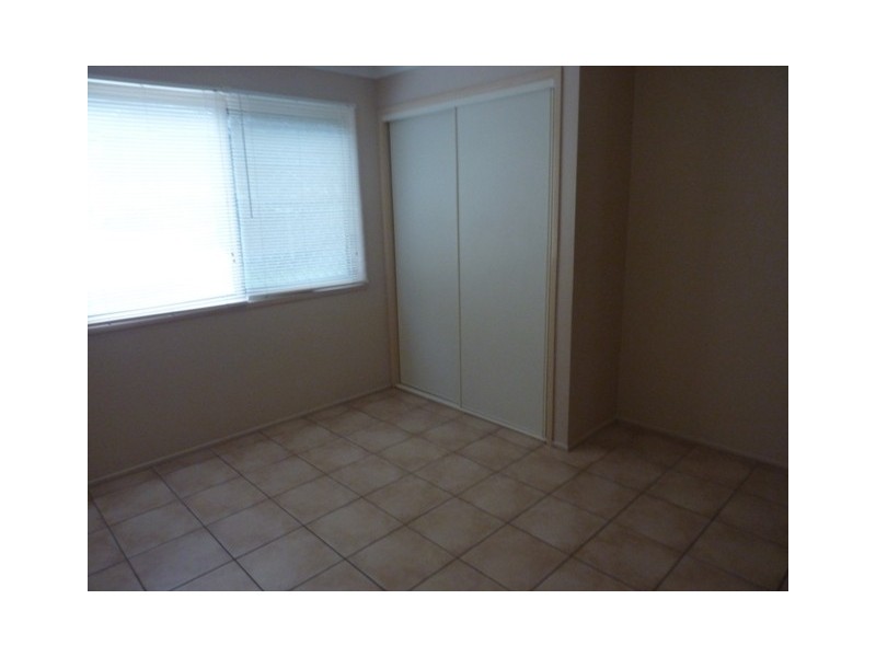 90 London Street, Eight Mile Plains QLD 4113