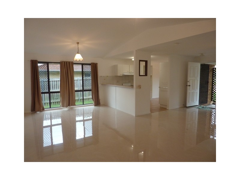 5 Pimento Crt, Boronia Heights QLD 4124