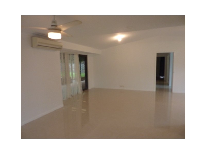 5 Pimento Crt, Boronia Heights QLD 4124