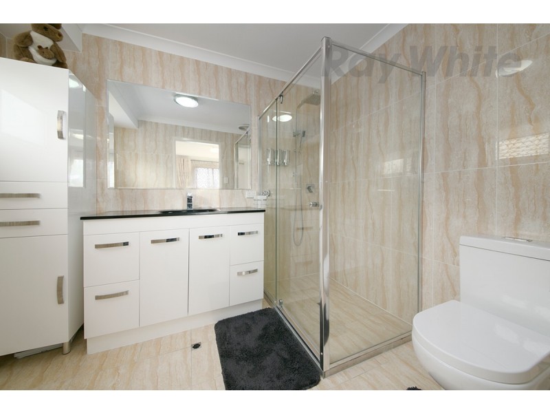 9 Robinson Crescent, Runcorn QLD 4113