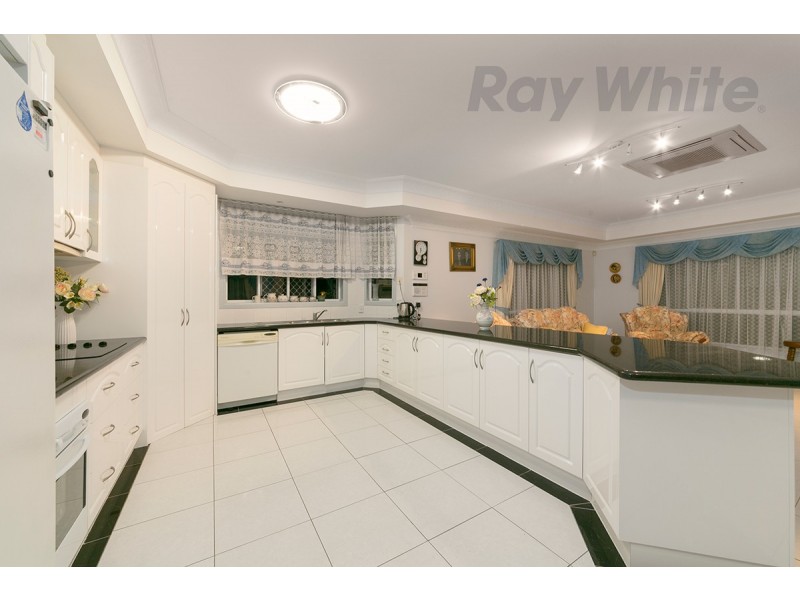 131 White Cedar Circuit, Stretton QLD 4116