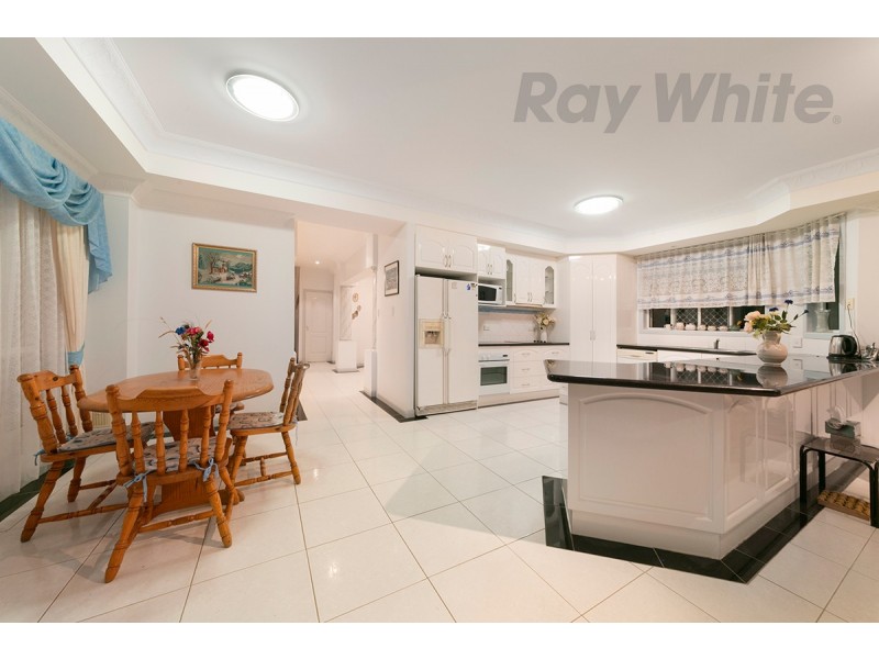 131 White Cedar Circuit, Stretton QLD 4116