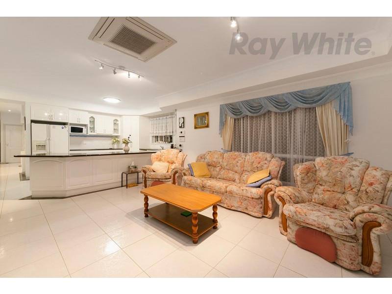 131 White Cedar Circuit, Stretton QLD 4116