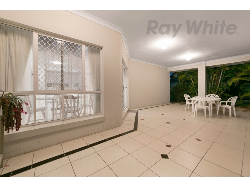 131 White Cedar Circuit, Stretton QLD 4116