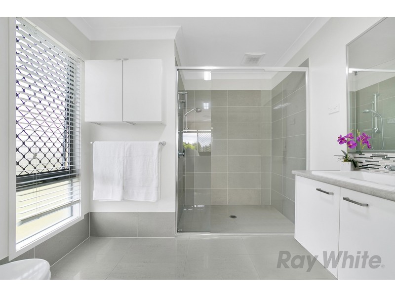 16A Southwalk Esp, Underwood QLD 4119