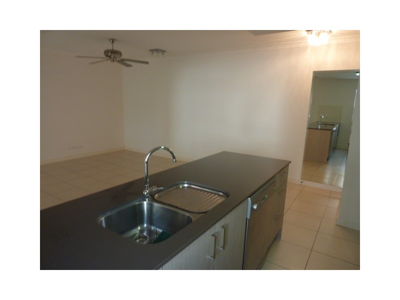 1106/8 Win Street, Eight Mile Plains QLD 4113