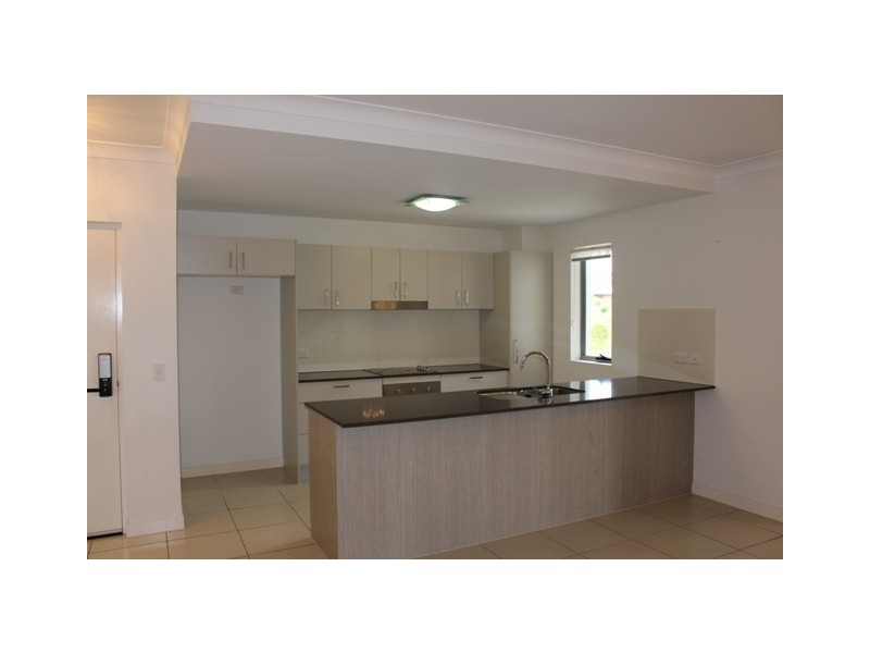 1106/8 Win Street, Eight Mile Plains QLD 4113