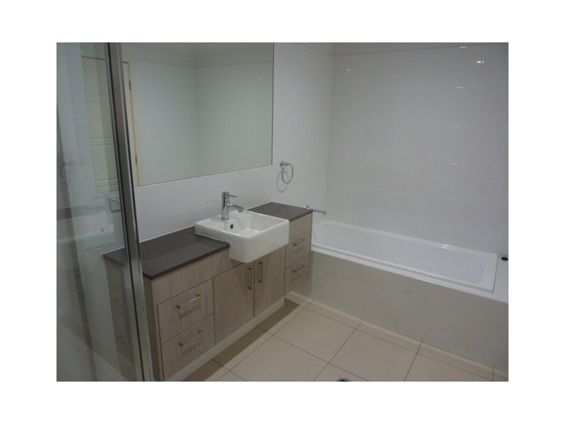 1106/8 Win Street, Eight Mile Plains QLD 4113