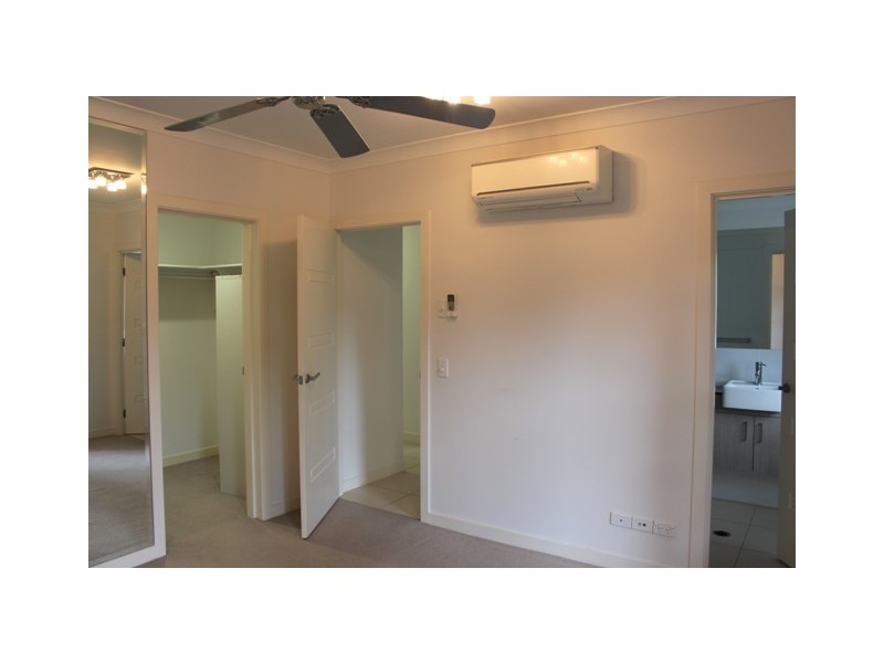 1106/8 Win Street, Eight Mile Plains QLD 4113