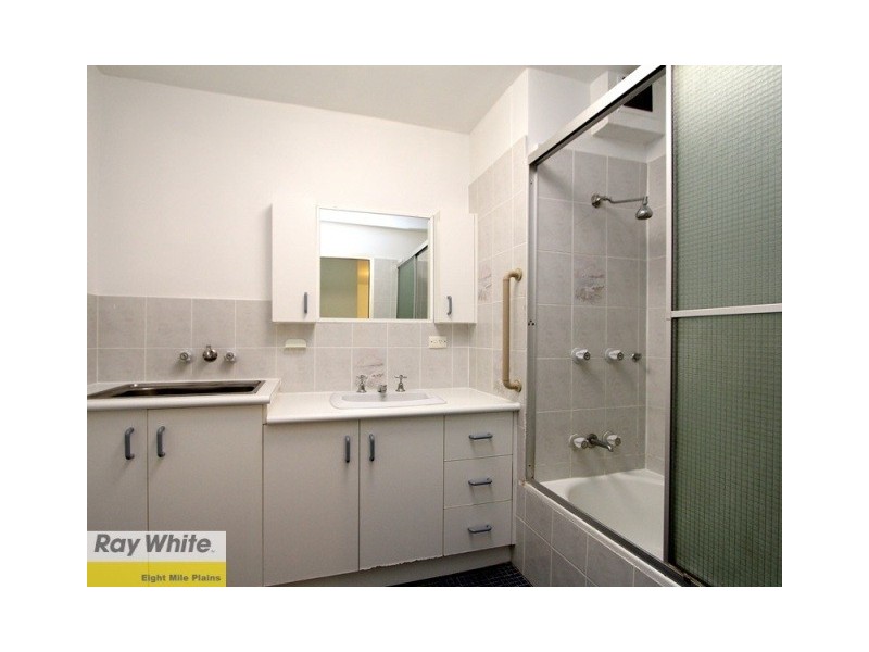 2/112 School Rd, Yeronga QLD 4104