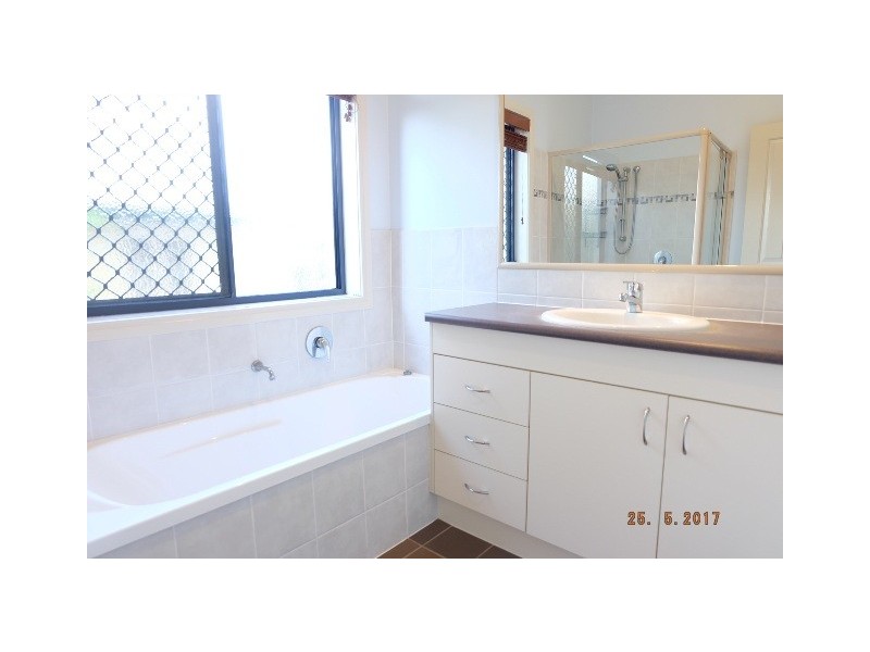 130 Tristania Way, Mount Gravatt East QLD 4122