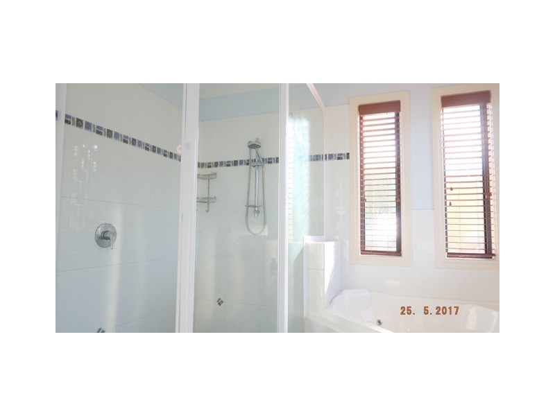 130 Tristania Way, Mount Gravatt East QLD 4122