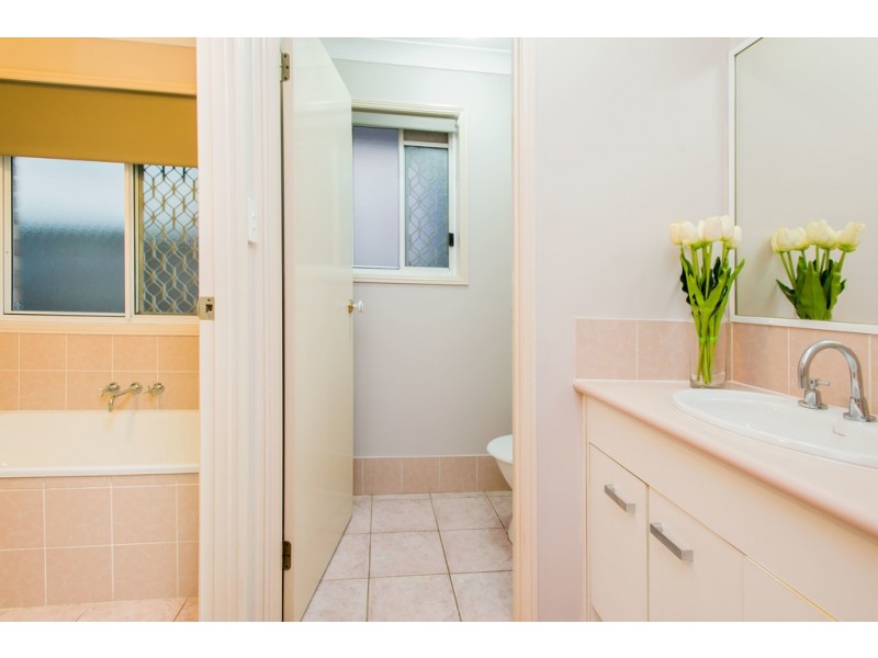 56 Timaru Crescent, Eight Mile Plains QLD 4113