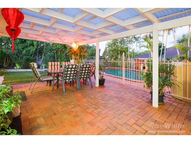 16 Lindeman Place, Eight Mile Plains QLD 4113