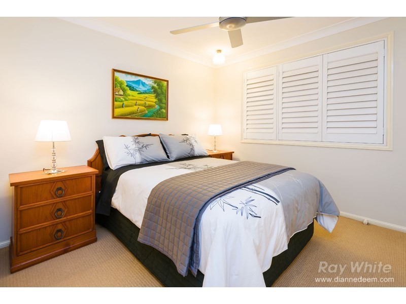 16 Lindeman Place, Eight Mile Plains QLD 4113