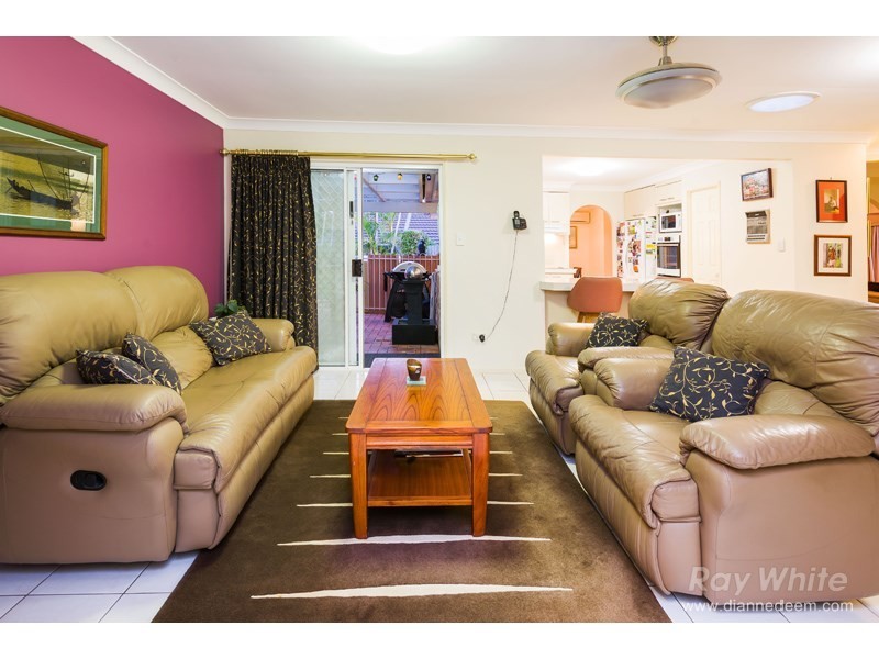 16 Lindeman Place, Eight Mile Plains QLD 4113