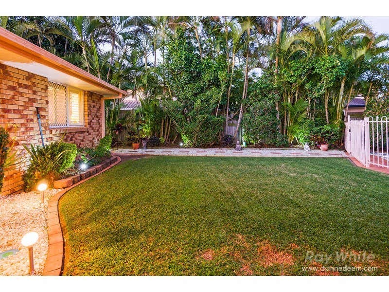 16 Lindeman Place, Eight Mile Plains QLD 4113