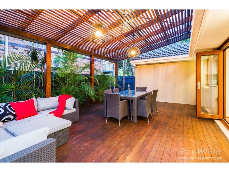 62 Timaru Crescent, Eight Mile Plains QLD 4113