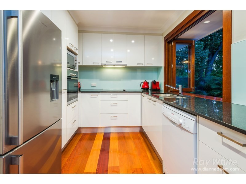 62 Timaru Crescent, Eight Mile Plains QLD 4113