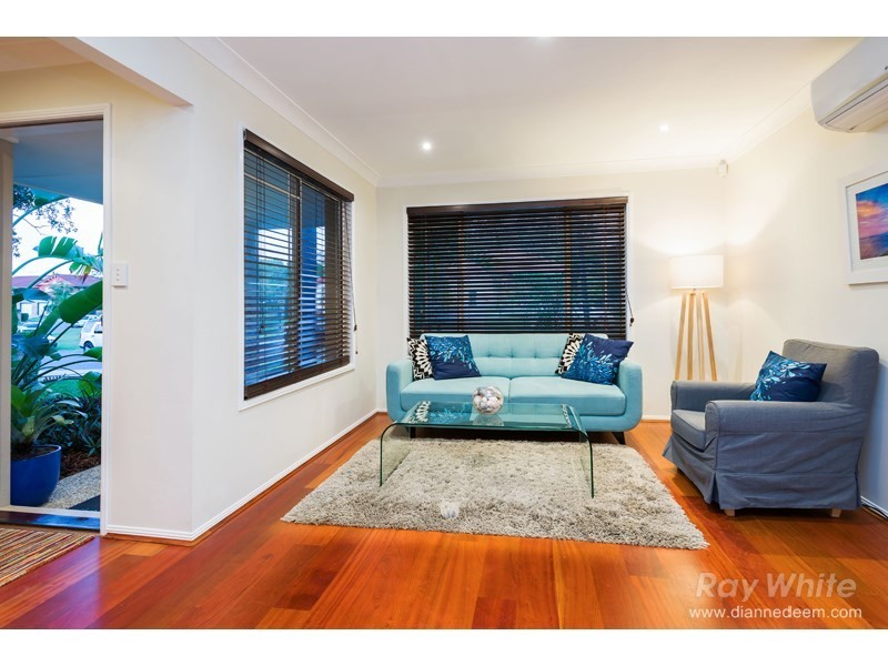 62 Timaru Crescent, Eight Mile Plains QLD 4113