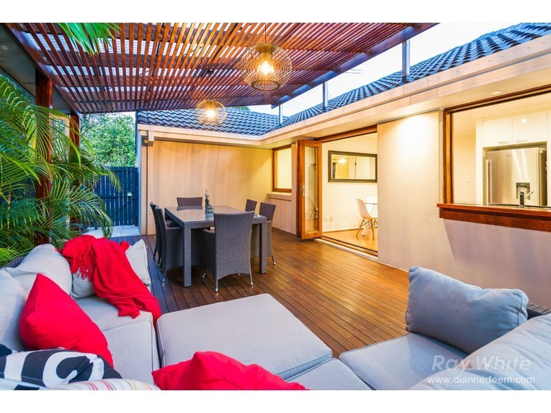 62 Timaru Crescent, Eight Mile Plains QLD 4113