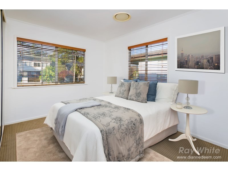 20 Joachim Street, Holland Park West QLD 4121
