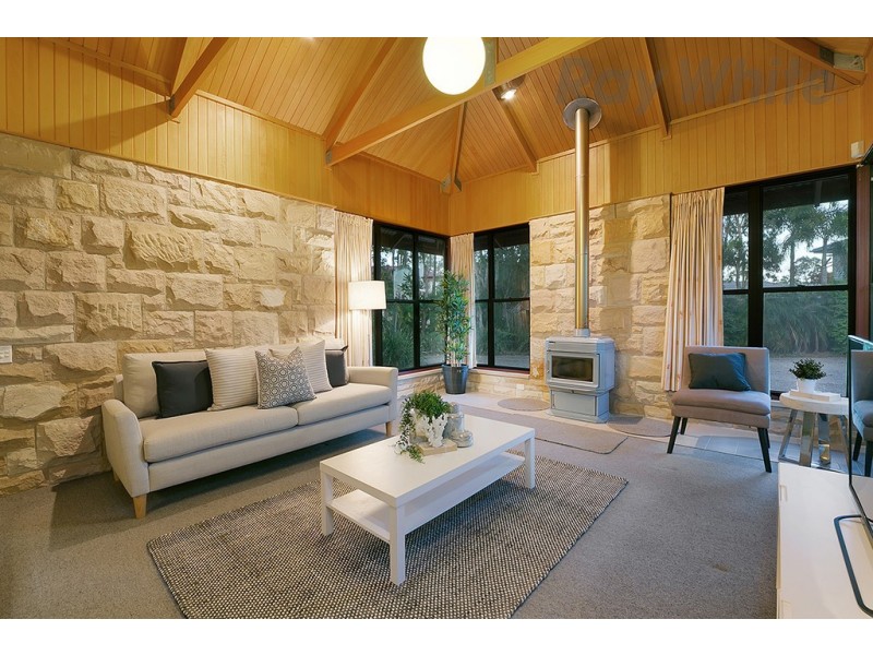 24 Dance Crescent, Eight Mile Plains QLD 4113