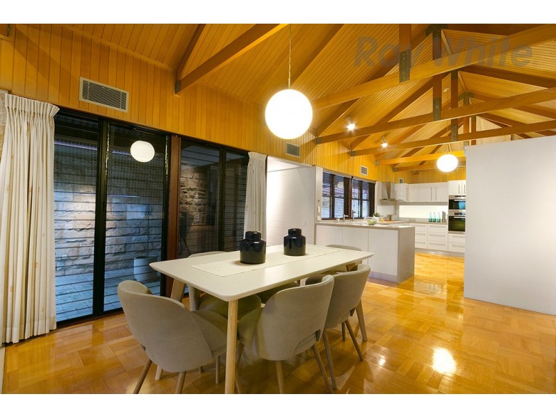 24 Dance Crescent, Eight Mile Plains QLD 4113