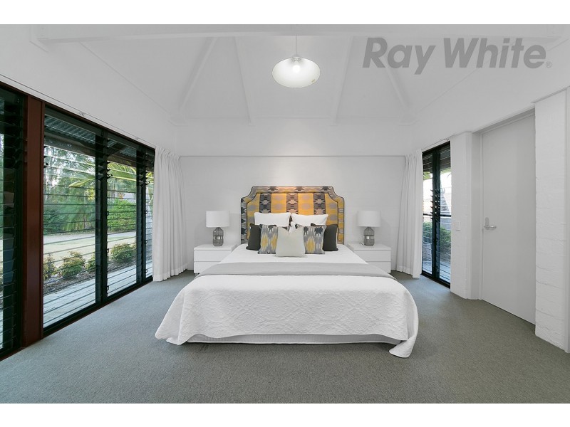 24 Dance Crescent, Eight Mile Plains QLD 4113