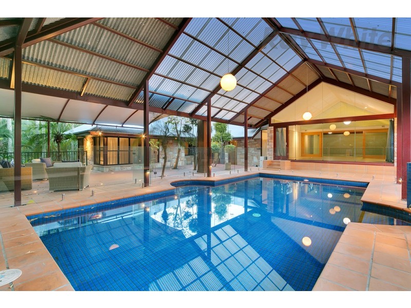 24 Dance Crescent, Eight Mile Plains QLD 4113