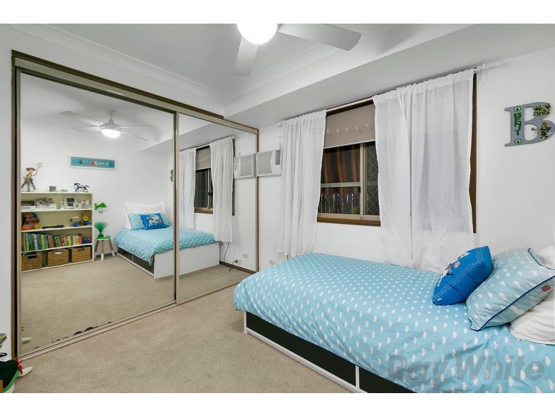 13 Arpege Crescent, Eight Mile Plains QLD 4113