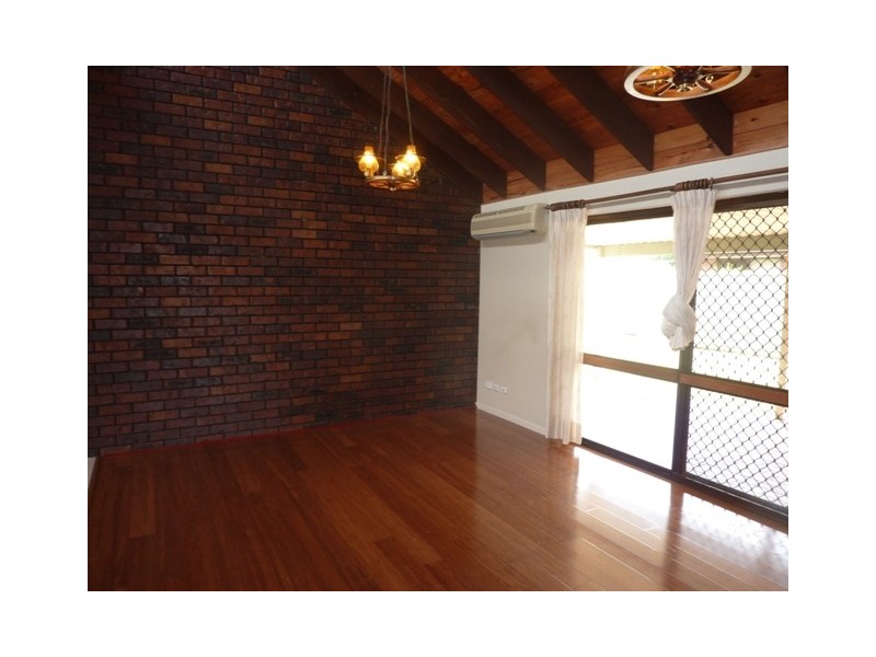 27 Dolomite Street, Runcorn QLD 4113