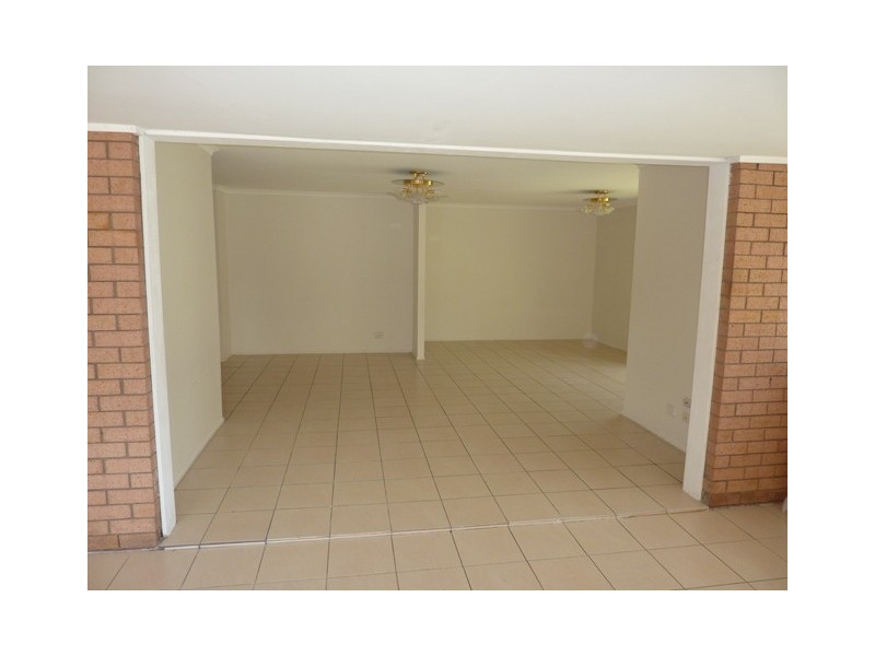 8 Amarna Street, Eight Mile Plains QLD 4113